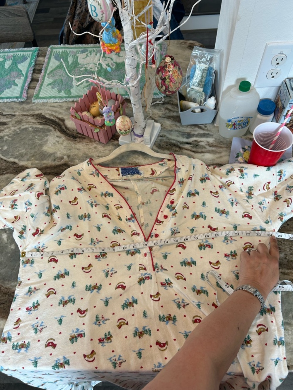 Lanz of Salzburg Holiday-Print Women's Nightgown no size tag L GUC - Picture 6 of 6